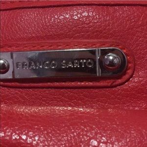 red crossbody purse